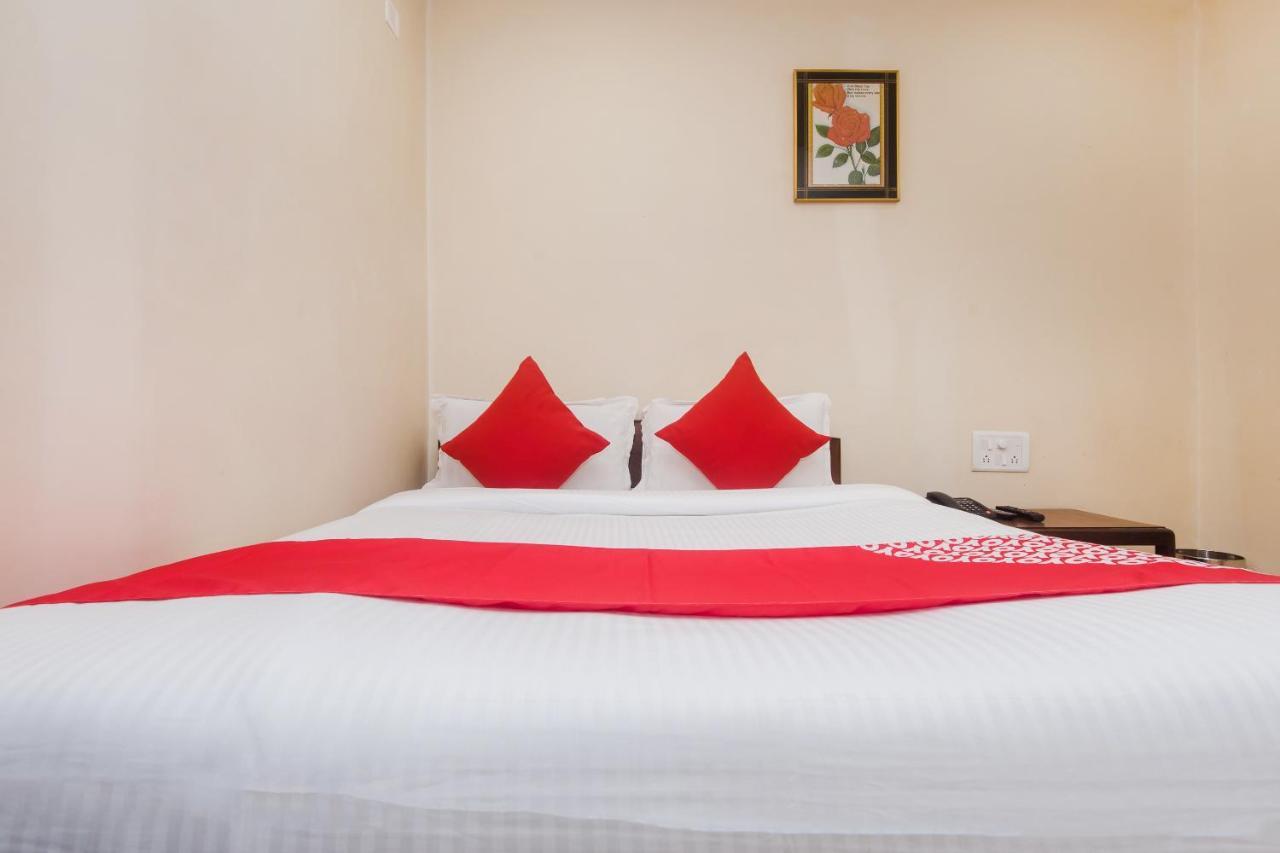 Oyo Shivar Guest House Near Carnival Cinemas Imax Bombaj Zewnętrze zdjęcie